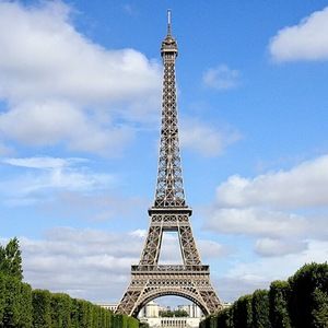 Meet your Posher, Noya